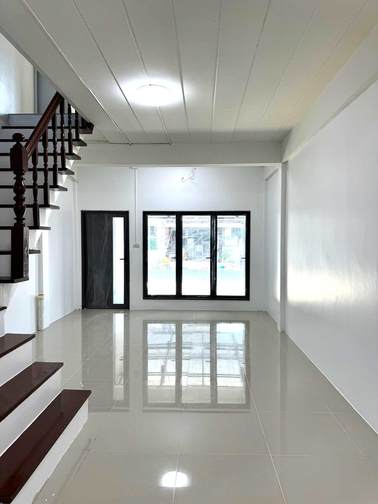 EP0209 | 2-BR Home for Sale in Pattaya Rung Rueang