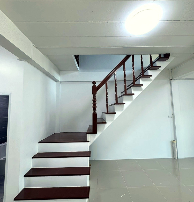 EP0209 | 2-BR Home for Sale in Pattaya Rung Rueang