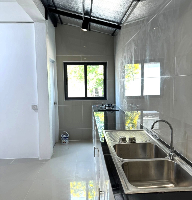 EP0209 | 2-BR Home for Sale in Pattaya Rung Rueang