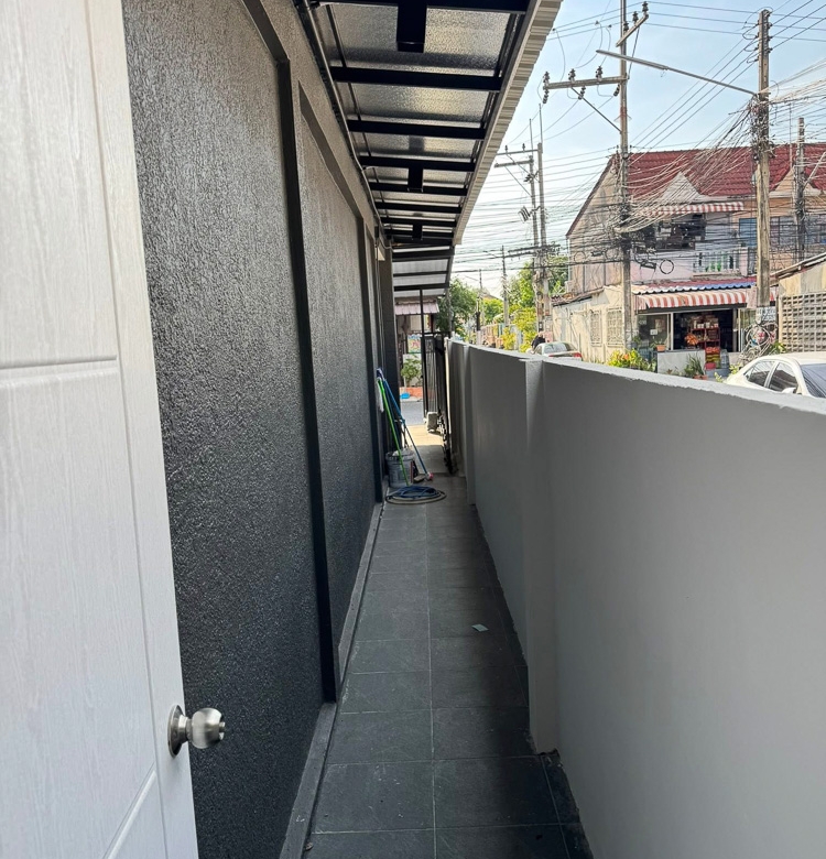 EP0209 | 2-BR Home for Sale in Pattaya Rung Rueang