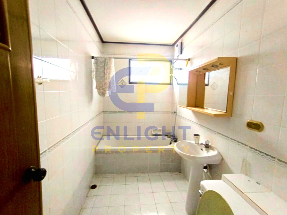 House for Sale with Tenant-1 EP0314 | 4-BR Central Pattaya House for Sale with Sitting Tenant