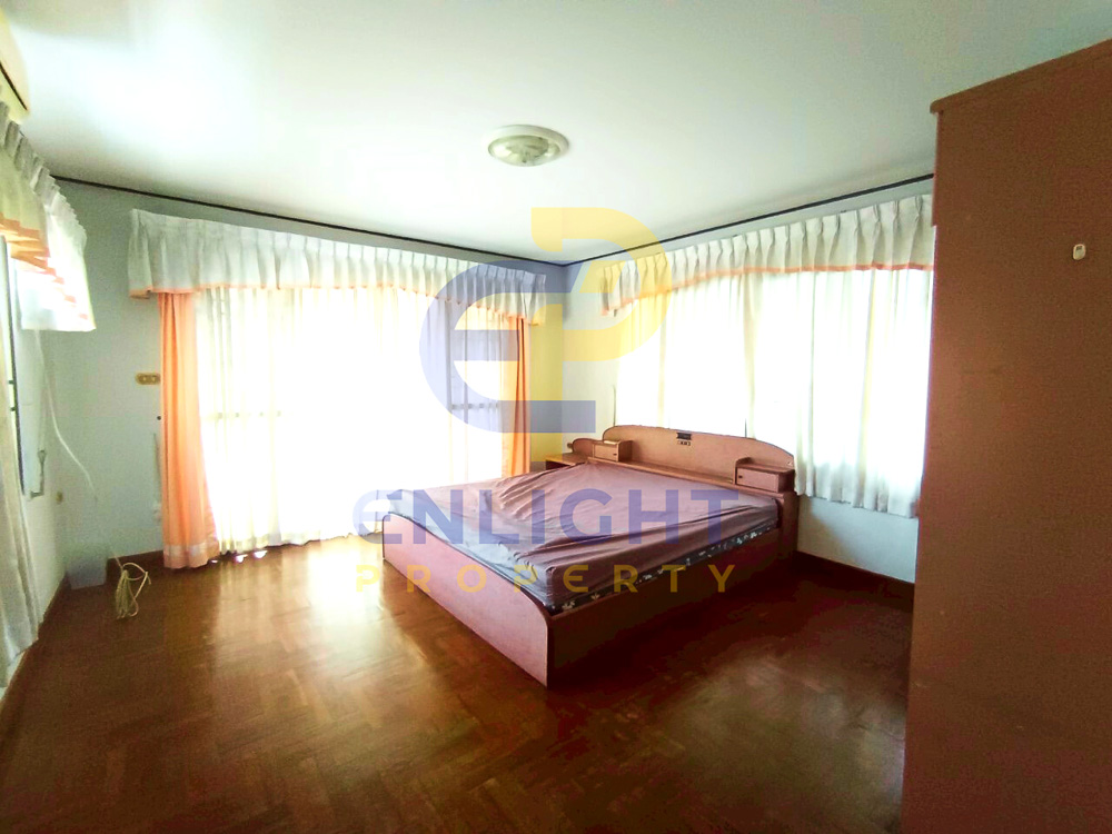 House for Sale with Tenant-21 EP0314 | 4-BR Central Pattaya House for Sale with Sitting Tenant