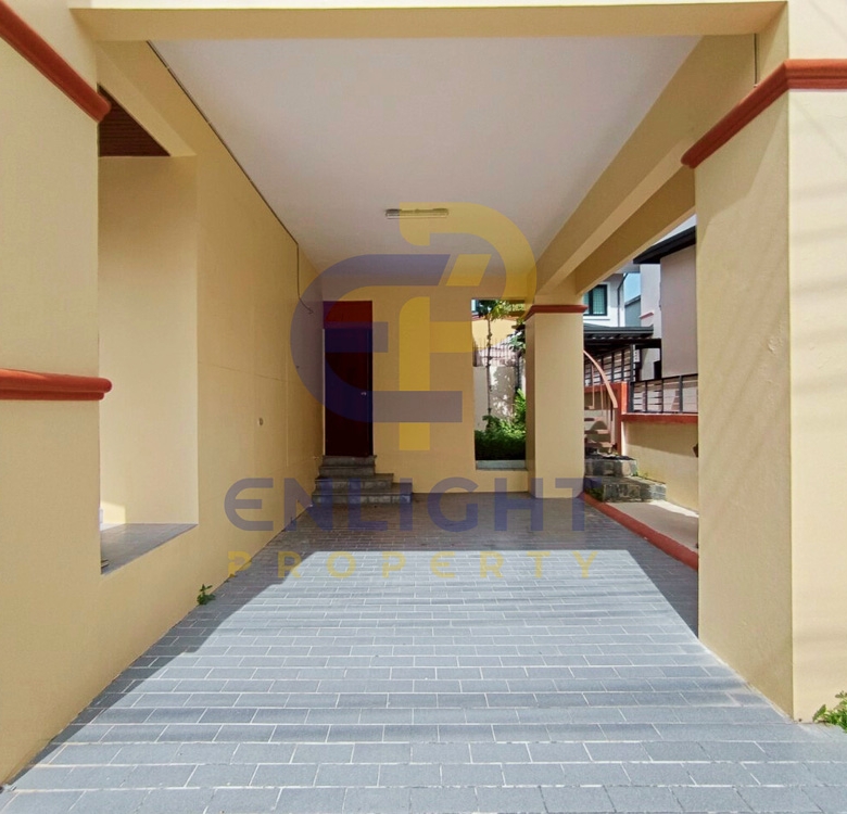 EP0314 | 4-BR Central Pattaya House for Sale with Sitting Tenant