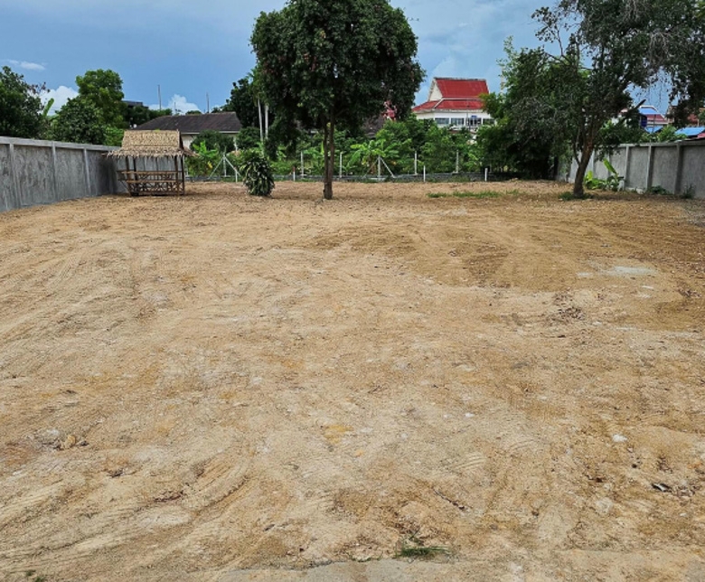 EP0204 | Prime 0.6-Rai Land for Sale near Mabprachan Lake