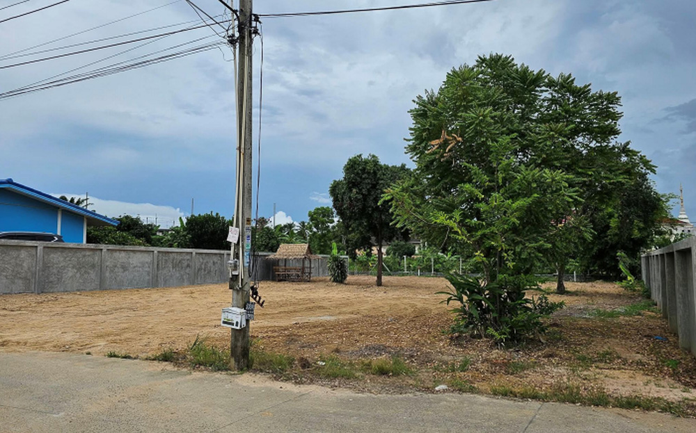 EP0204 | Prime 0.6-Rai Land for Sale near Mabprachan Lake