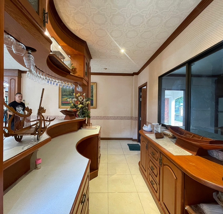 EP0064 | Luxury Estate for Sale at Permsap Housing, East Pattaya