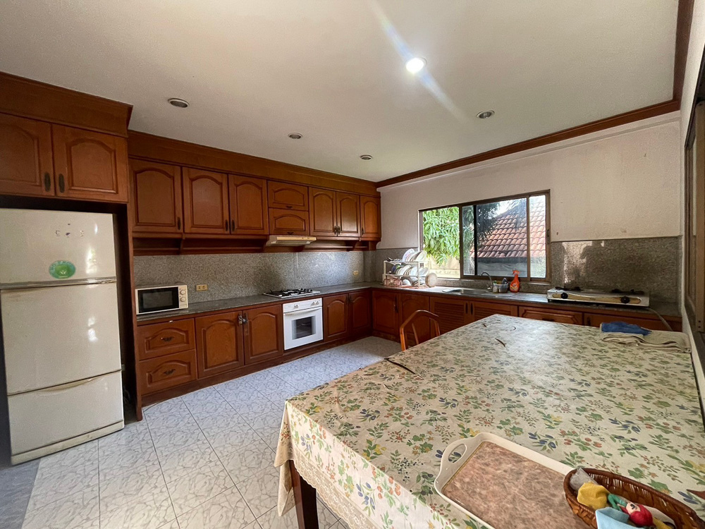 EP0064 | Luxury Estate for Sale at Permsap Housing, East Pattaya