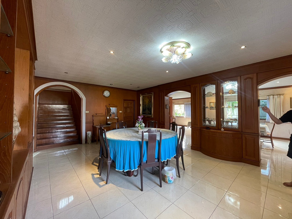 EP0064 | Luxury Estate for Sale at Permsap Housing, East Pattaya