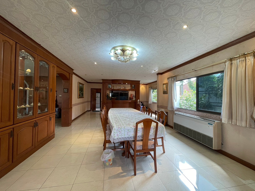 EP0064 | Luxury Estate for Sale at Permsap Housing, East Pattaya