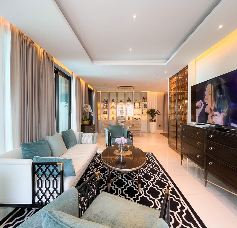 EP0057 | Modern 4-BR Luxury Villa for Sale in Nong Pla Lai