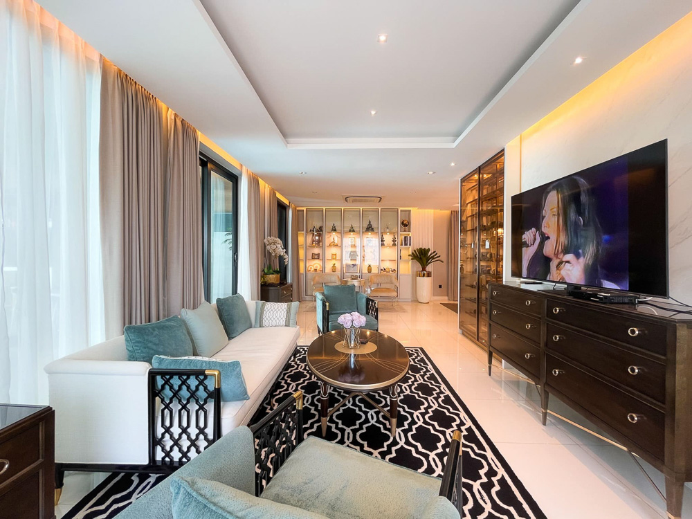 EP0057 | Modern 4-BR Luxury Villa for Sale in Nong Pla Lai