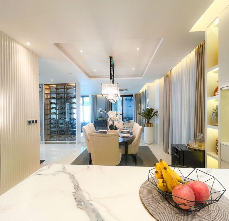 EP0057 | Modern 4-BR Luxury Villa for Sale in Nong Pla Lai