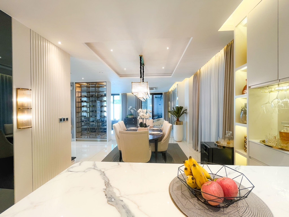 EP0057 | Modern 4-BR Luxury Villa for Sale in Nong Pla Lai