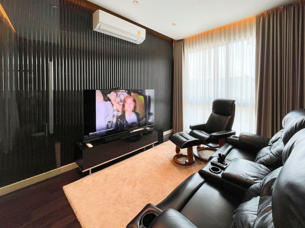 EP0057 | Modern 4-BR Luxury Villa for Sale in Nong Pla Lai