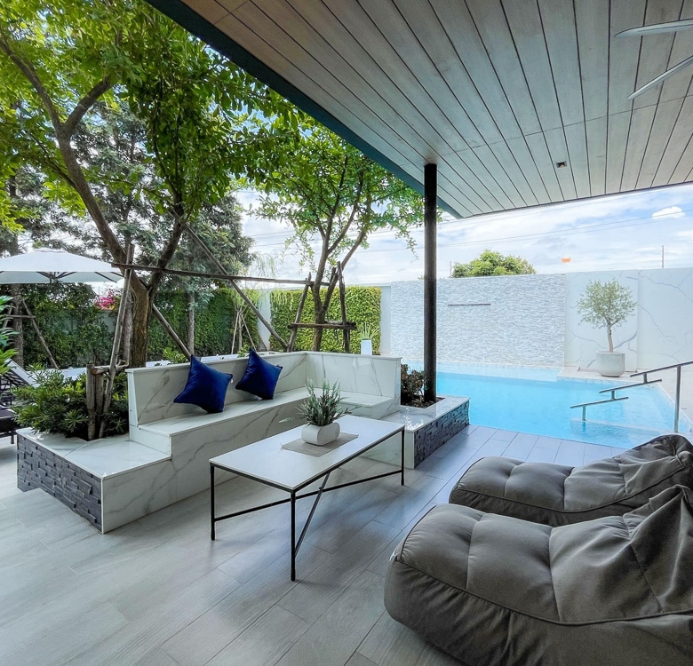 EP0057 | Modern 4-BR Luxury Villa for Sale in Nong Pla Lai