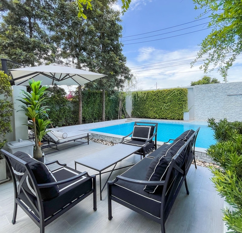 EP0057 | Modern 4-BR Luxury Villa for Sale in Nong Pla Lai