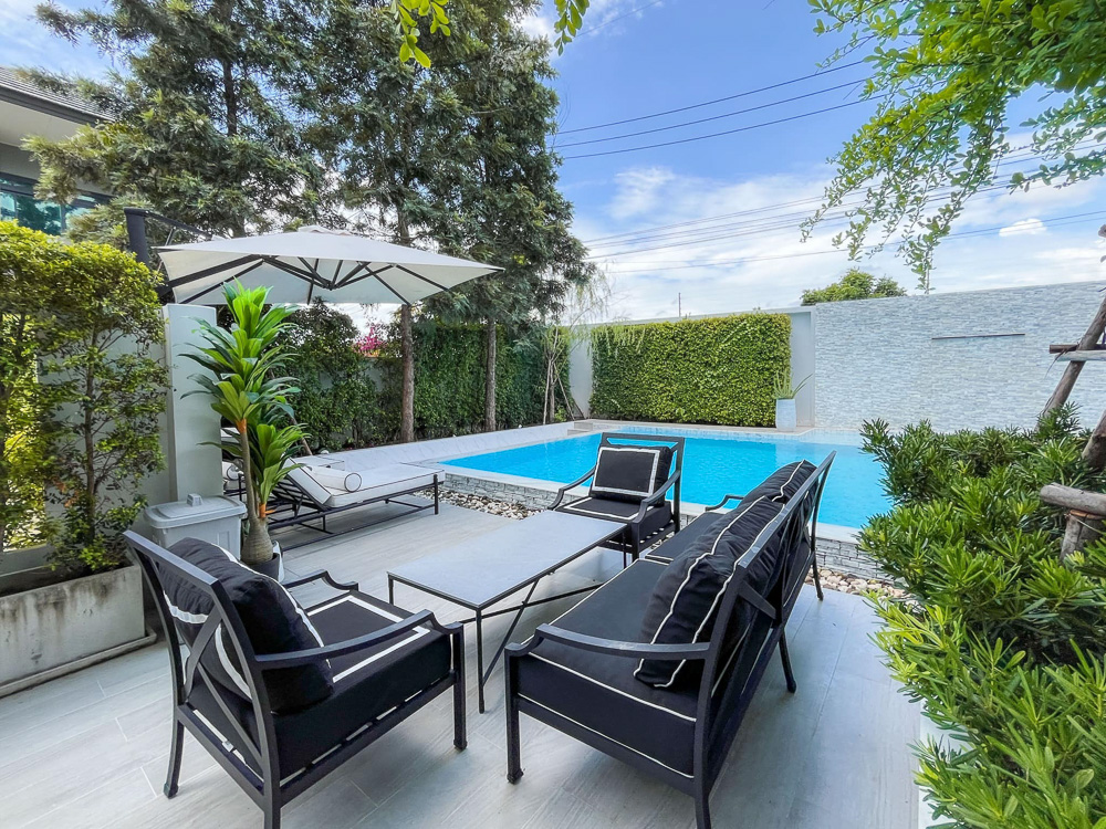 EP0057 | Modern 4-BR Luxury Villa for Sale in Nong Pla Lai