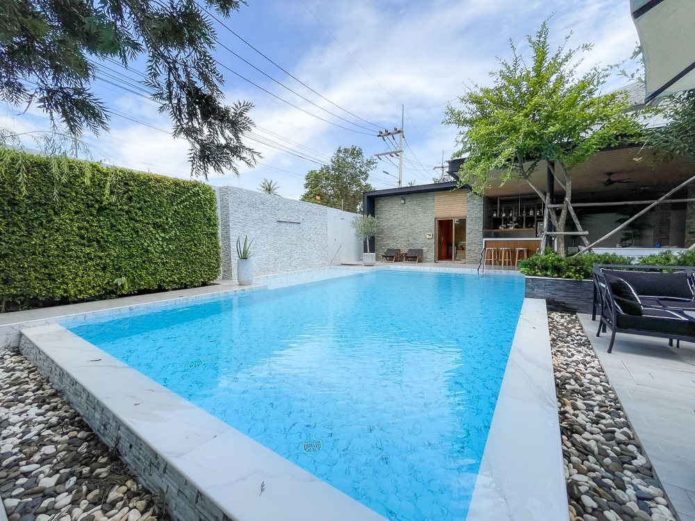 EP0057 | Modern 4-BR Luxury Villa for Sale in Nong Pla Lai