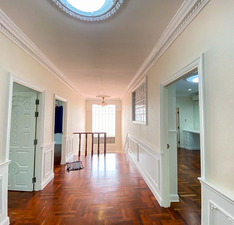 EP0101 | 11-BR Mega Villa for Sale in South Pattaya