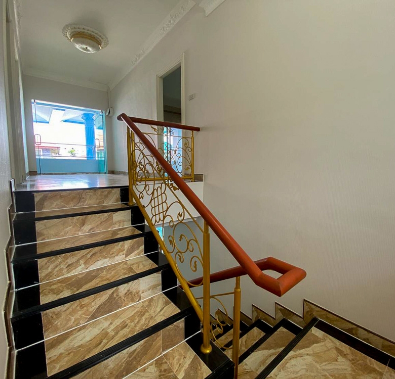 EP0101 | 11-BR Mega Villa for Sale in South Pattaya