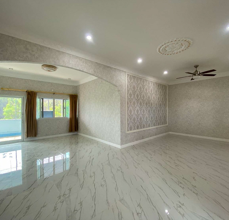 EP0101 | 11-BR Mega Villa for Sale in South Pattaya