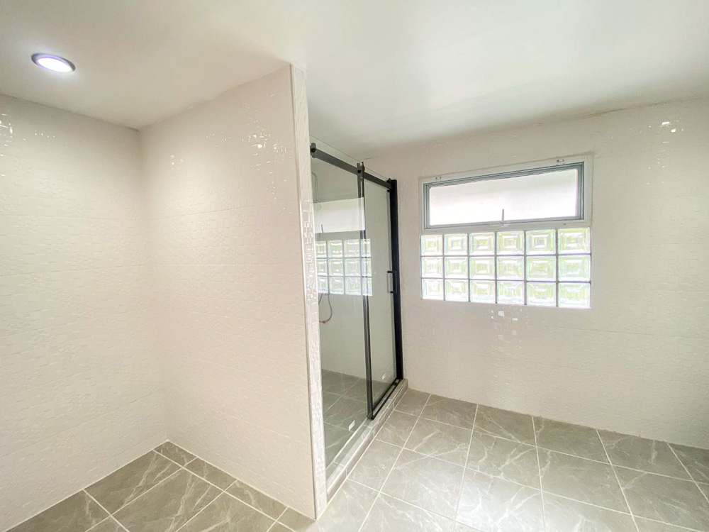 EP0101 | 11-BR Mega Villa for Sale in South Pattaya