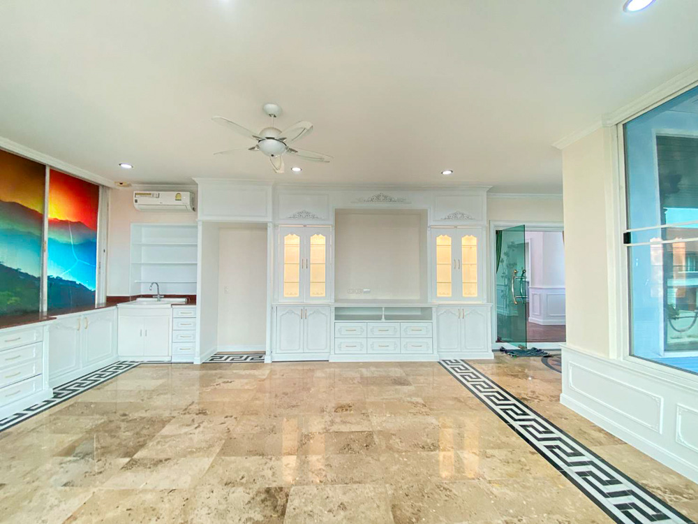 EP0101 | 11-BR Mega Villa for Sale in South Pattaya
