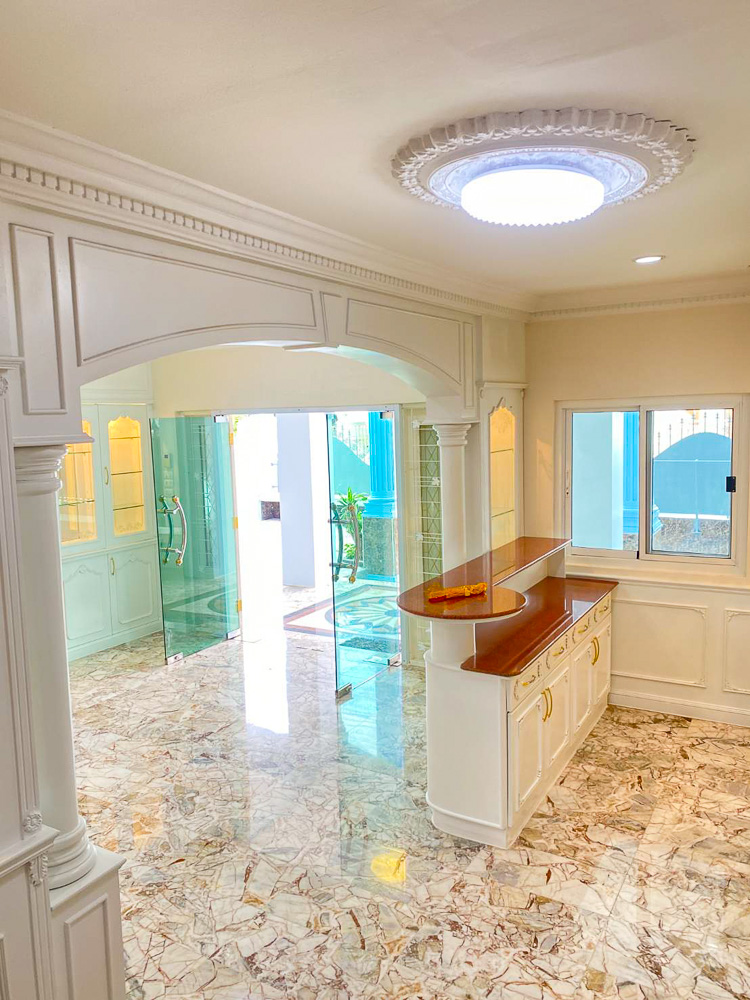 EP0101 | 11-BR Mega Villa for Sale in South Pattaya