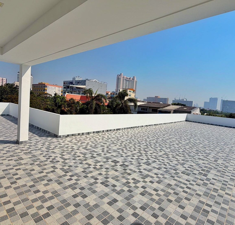 EP0883 | Modern Pool Villa for Sale or Rent – Pratumnak Hill