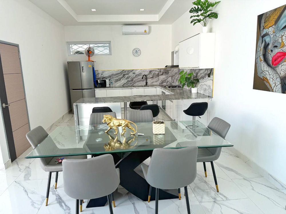 EP0883 | Modern Pool Villa for Sale or Rent – Pratumnak Hill