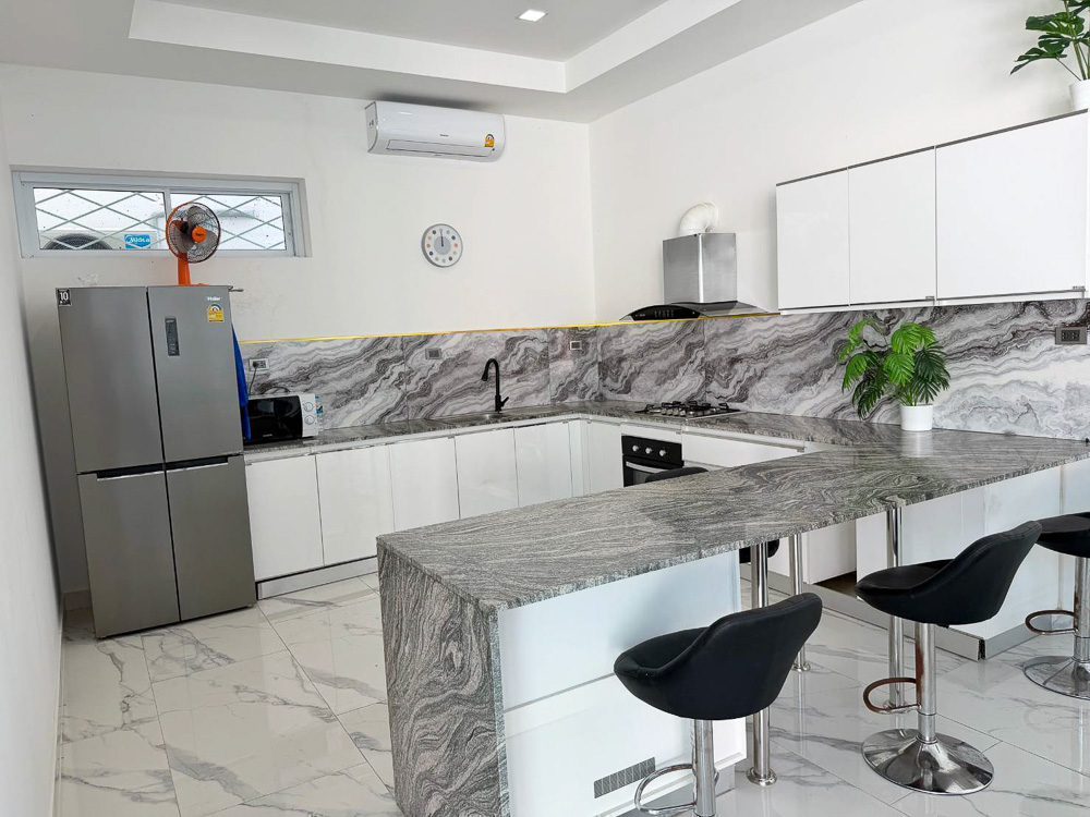 EP0883 | Modern Pool Villa for Sale or Rent – Pratumnak Hill