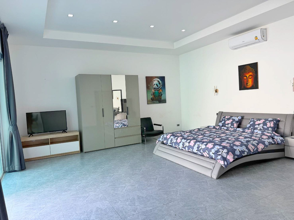 EP0883 | Modern Pool Villa for Sale or Rent – Pratumnak Hill