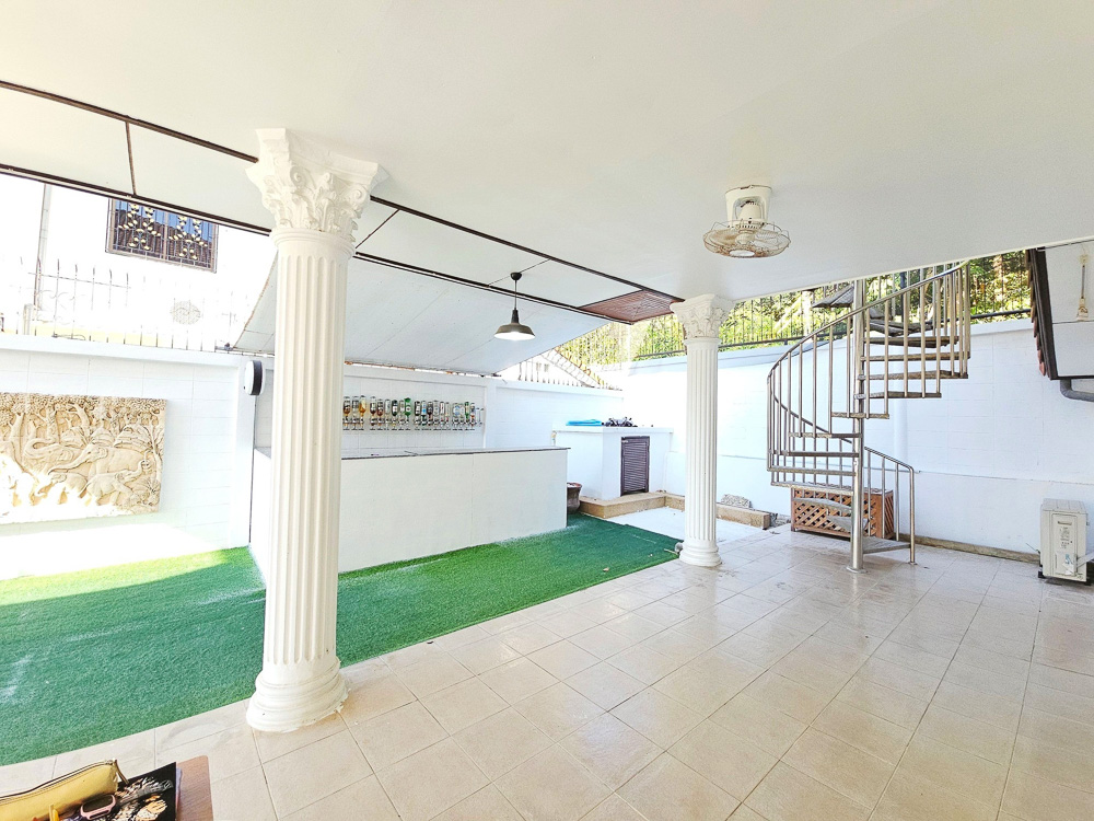 Villa for Rent in Eakmongkol-3 EP0095 | Villa with Private Office for Rent in Eakmongkol