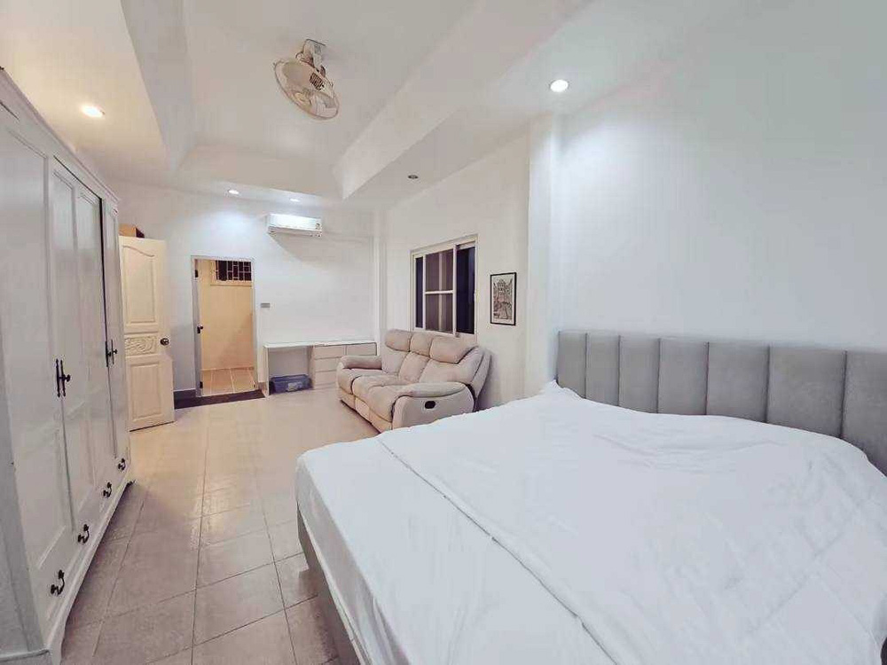 Villa for Rent in Eakmongkol-9 EP0095 | Villa with Private Office for Rent in Eakmongkol