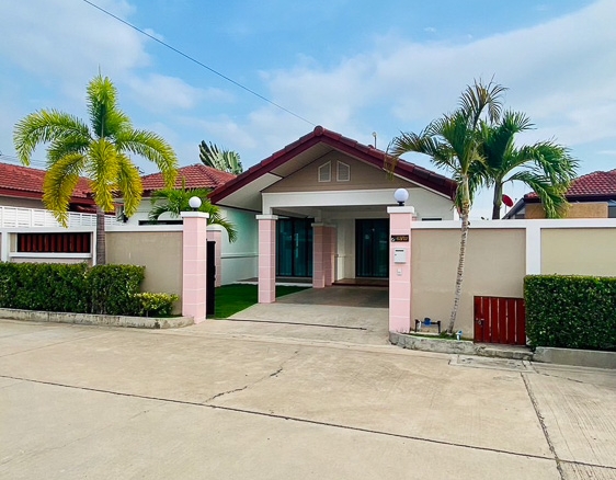EP0061 | 3-BR Detached Villa for Rent in Huay Yai, Pattaya