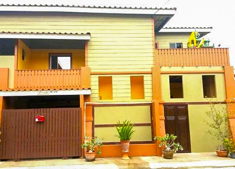 EP0100 | Family Villa with Office for Sale in Khao Talo | East Pattaya