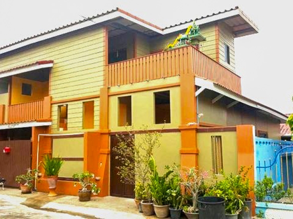 EP0100 | Family Villa with Office for Sale in Khao Talo | East Pattaya