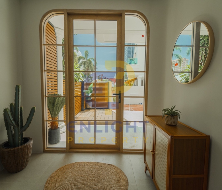 EP0318 | Home-Office Villa for Rent in Naklua Pattaya