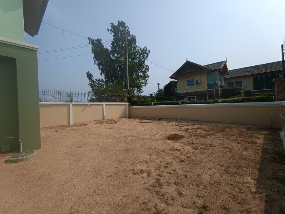 EP0102 | Family Villa for Sale Near Maryvit School Pattaya
