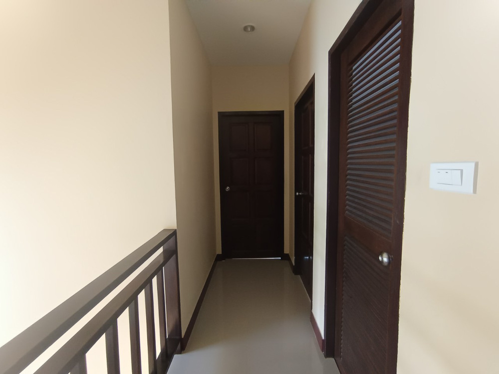 EP0102 | Family Villa for Sale Near Maryvit School Pattaya