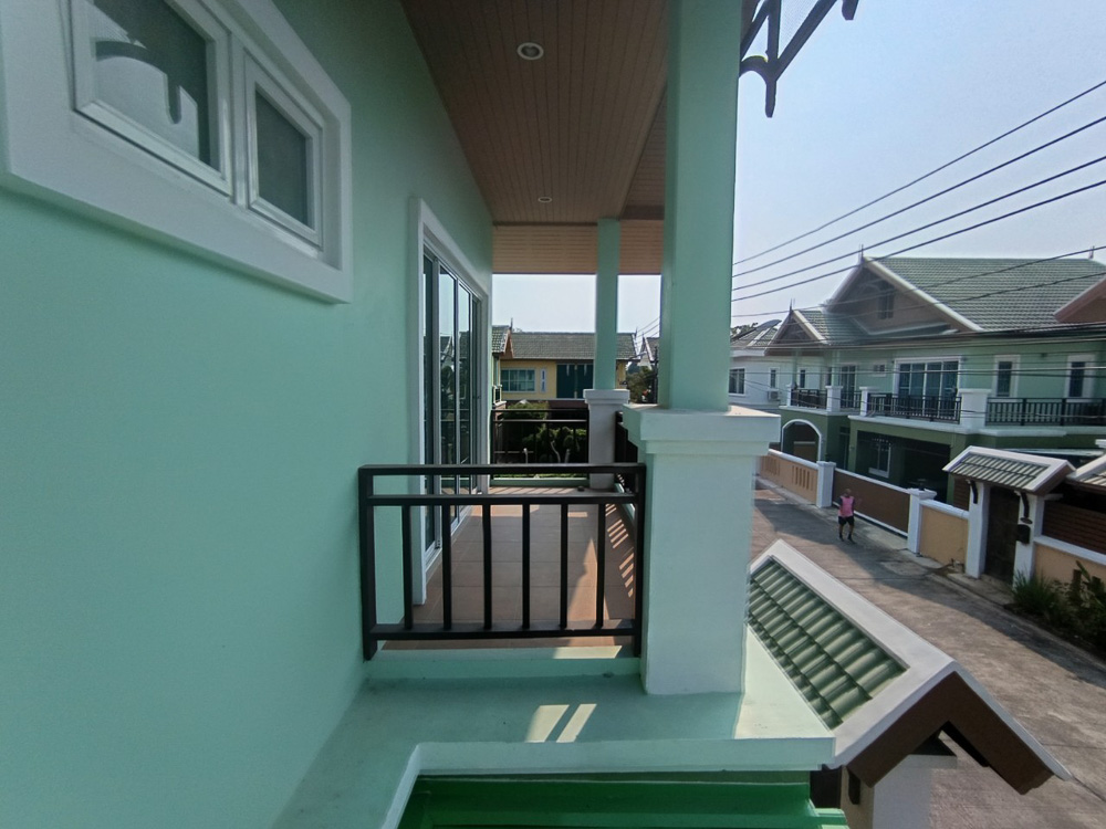 EP0102 | Family Villa for Sale Near Maryvit School Pattaya