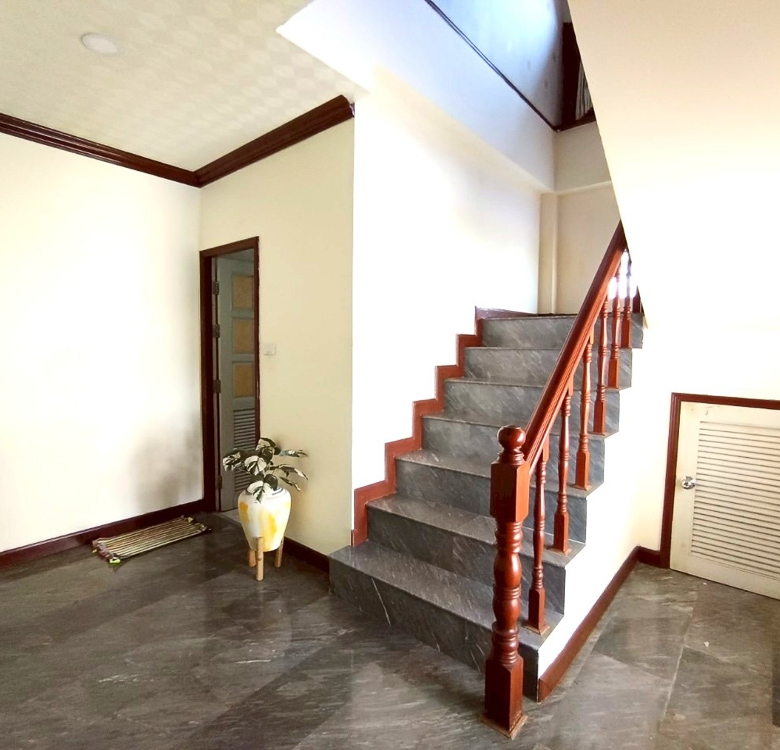 EP0203 | 4-BR Family Villa for Sale at Viewpoint Jomtien