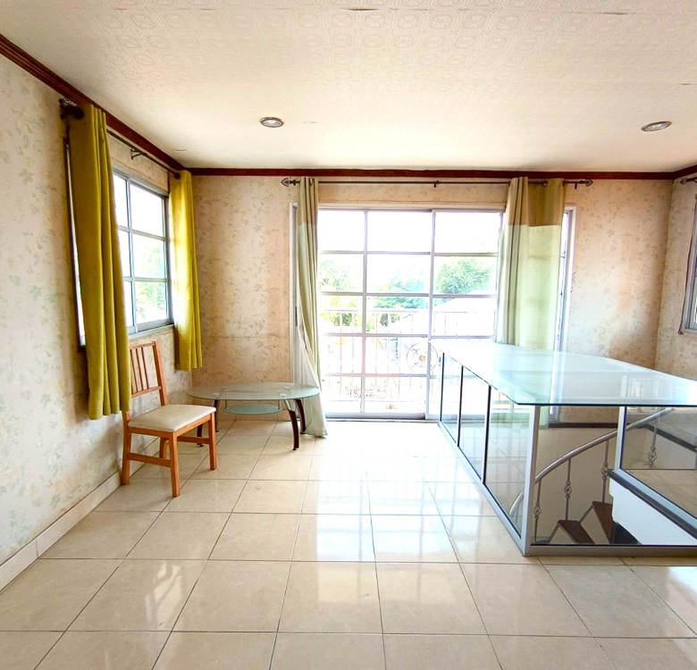 EP0203 | 4-BR Family Villa for Sale at Viewpoint Jomtien