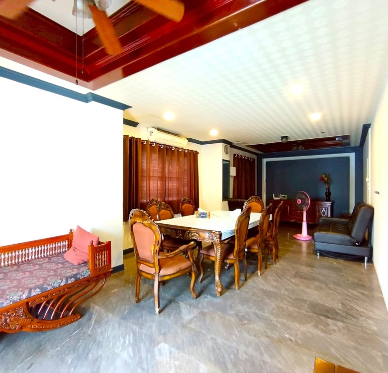 EP0203 | 4-BR Family Villa for Sale at Viewpoint Jomtien