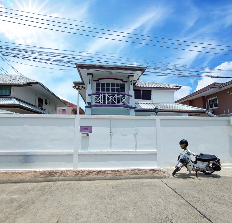 EP0201 | 6-BR Luxury Villa for Sale at Viewpoint Pattaya