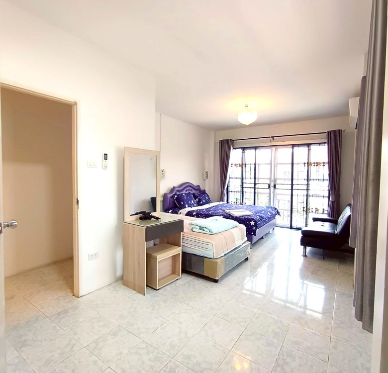 EP0201 | 6-BR Luxury Villa for Sale at Viewpoint Pattaya