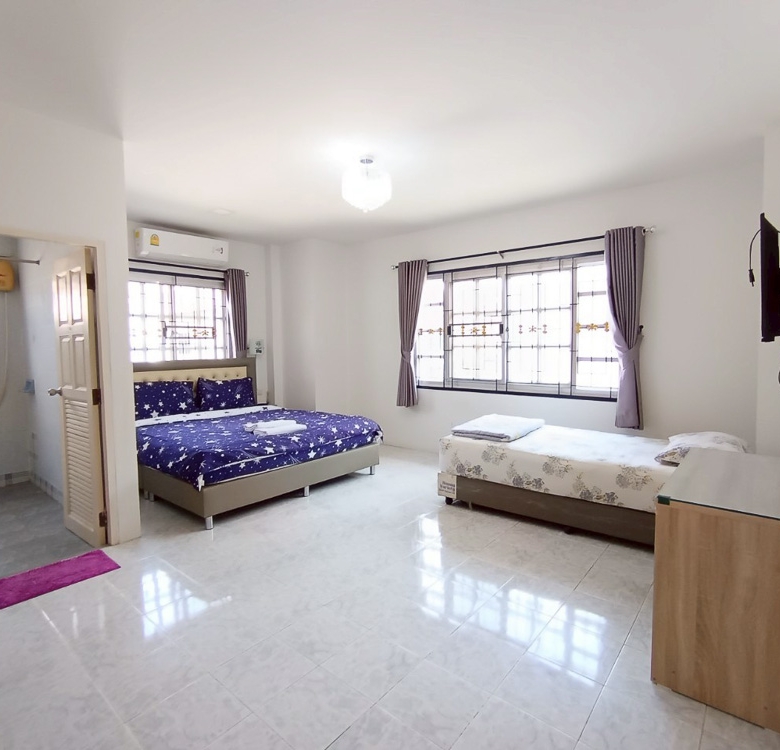 EP0201 | 6-BR Luxury Villa for Sale at Viewpoint Pattaya