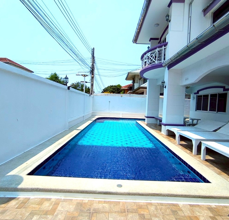 EP0201 | 6-BR Luxury Villa for Sale at Viewpoint Pattaya