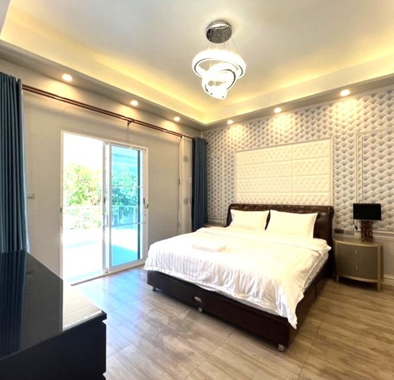 EP0117 | Villa for Sale in Park Avenue, Pattaya