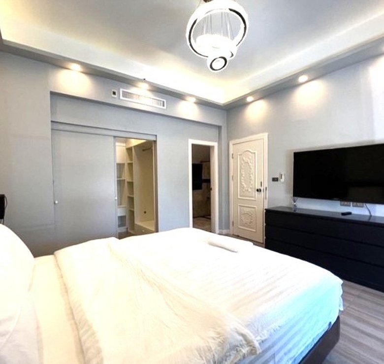 EP0117 | Villa for Sale in Park Avenue, Pattaya